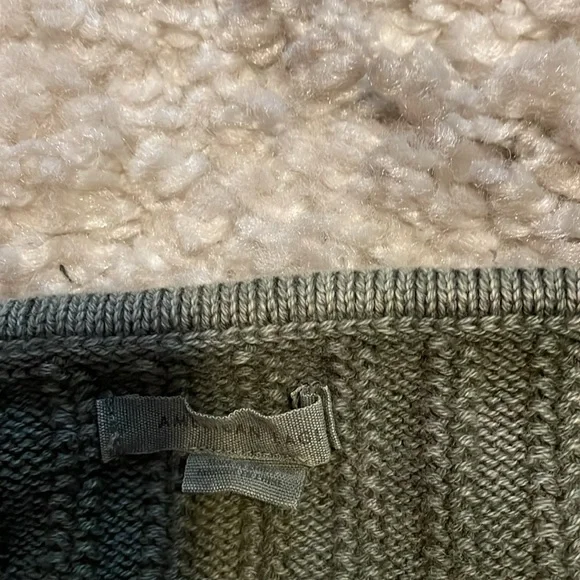 Green size medium sweater crop tank from American Eagle - Picture 3 of 3